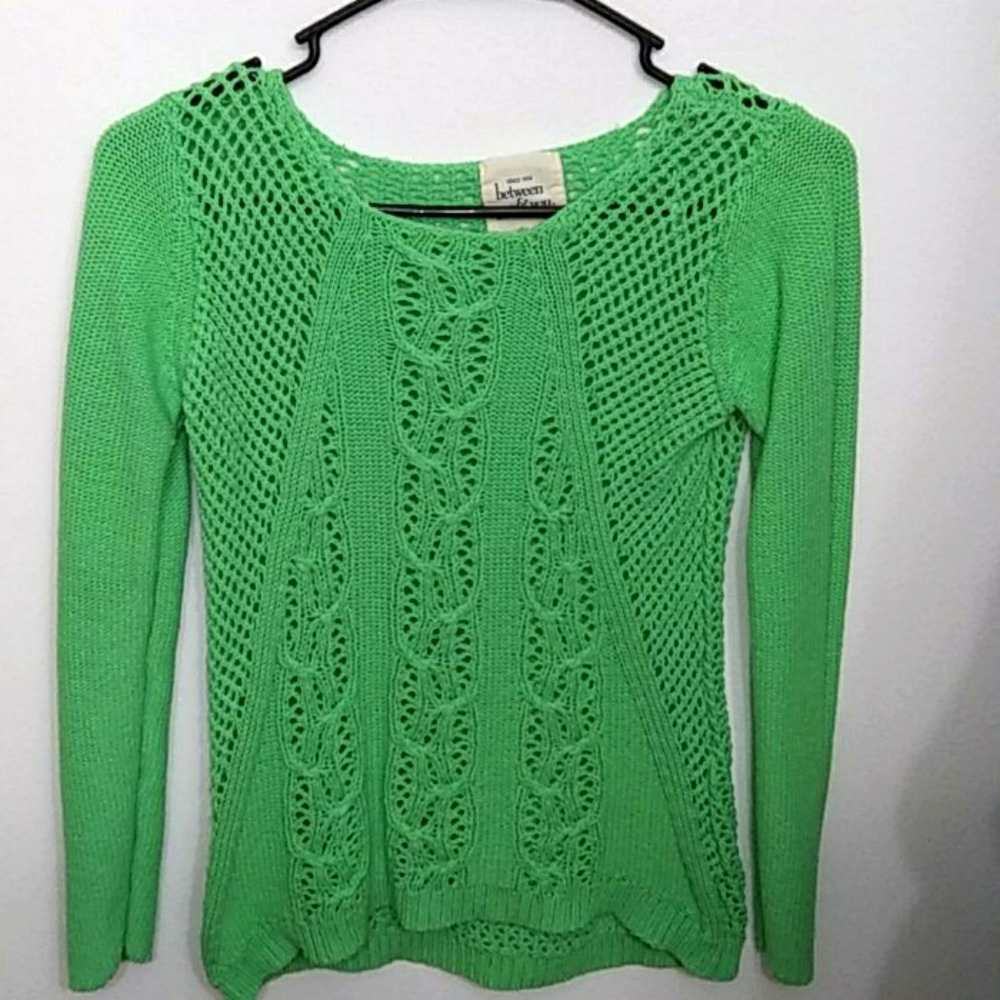 Long sleeve shirt.